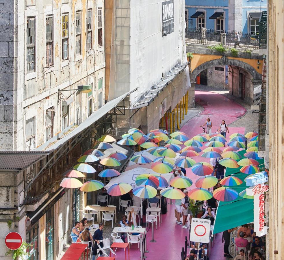 Sunny Pink Street Historical Apt, By Timecooler Lisboa Exteriör bild