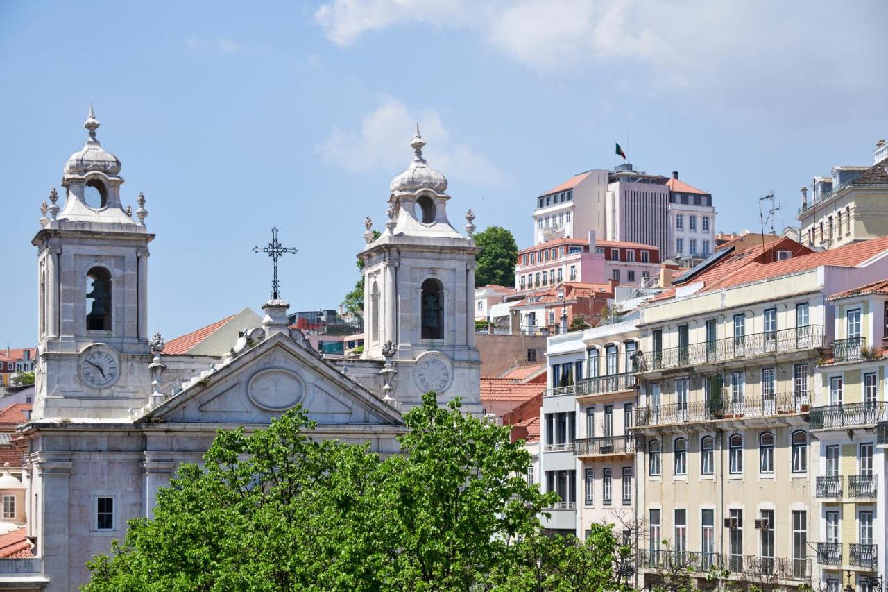 Sunny Pink Street Historical Apt, By Timecooler Lisboa Exteriör bild