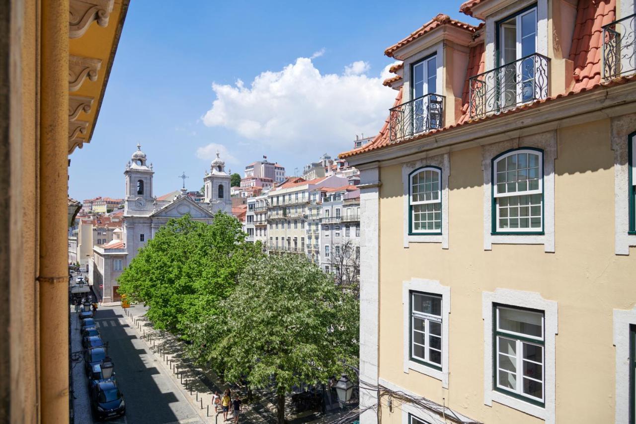 Sunny Pink Street Historical Apt, By Timecooler Lisboa Exteriör bild